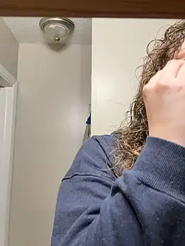 AuroraSummers online show from 03.10.25