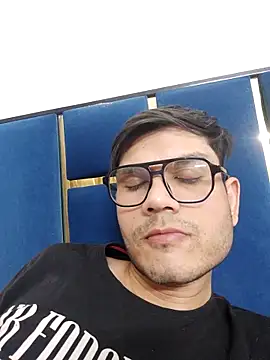 Snapshot of alex78265 chatting on 10.09.25 alex78265 online show from 10.09.25