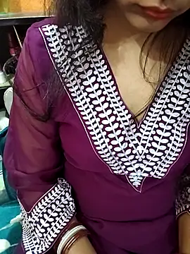 Snapshot of Diya_143 chatting on 03.04.26 Diya 143 online show from 03.04.26