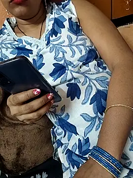 Snapshot of Diya_143 chatting on 03.28.26 Diya 143 online show from 03.28.26