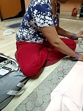 Snapshot of Diya_143 chatting on 04.09.26 Diya 143 online show from 04.09.26