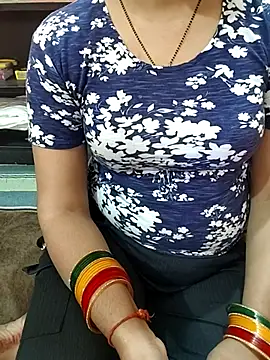 Snapshot of Diya_143 chatting on 04.16.26 Diya 143 online show from 04.16.26