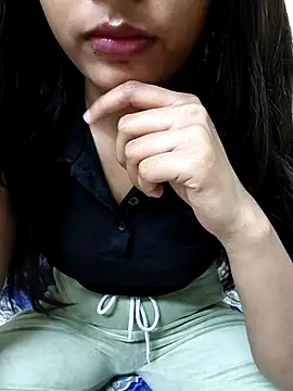 Snapshot of Nupur_69 chatting on 02.11.25 Nupur 69 online show from 02.11.25