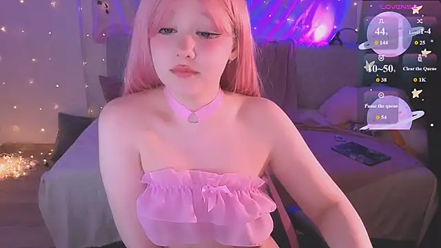 Snapshot of IrmaBell chatting on 02.13.26 IrmaBell online show from 02.13.26