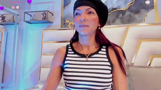 HannaPetit online show from 04.10.26