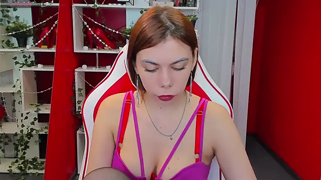 KateCloud online show from 02.20.25