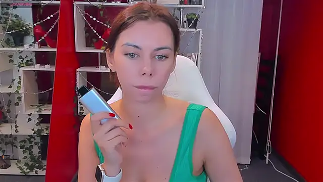 KateCloud online show from 09.09.25