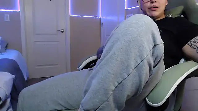 nativepumpkin95 online show from 01.25.25