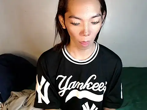 Snapshot of perly_169 chatting on 12.08.24 perly 169 online show from 12.08.24