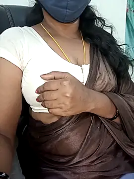 Tamil-hotwife online show from 04.04.26