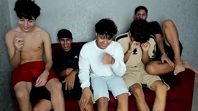 pelusos mens online show from 02.03.25