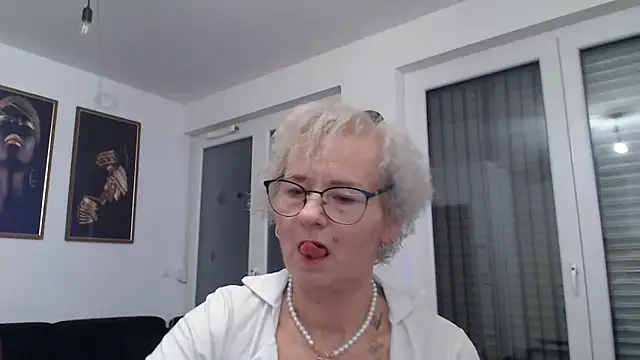 Hot Ann52 online show from 01.28.25