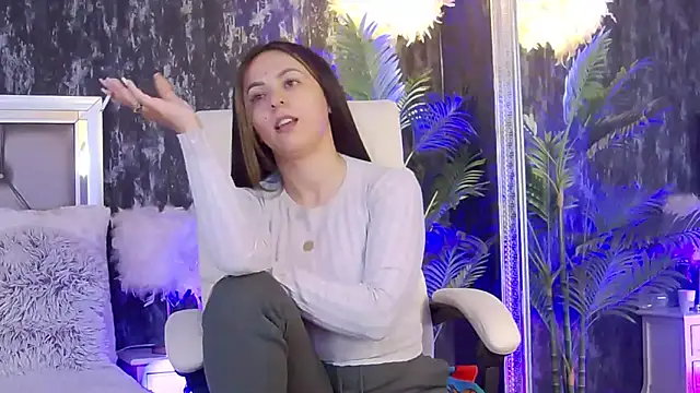 Snapshot of PlayfulElla chatting on 05.01.26 PlayfulElla online show from 05.01.26