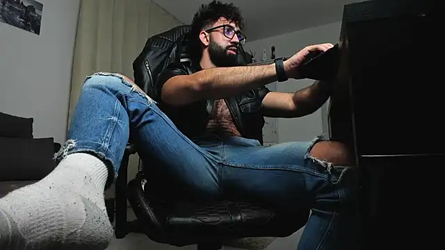 liamaesthetic online show from 02.25.26