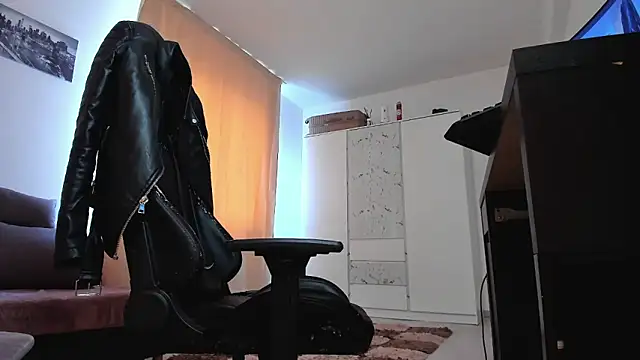 liamaesthetic online show from 03.03.26