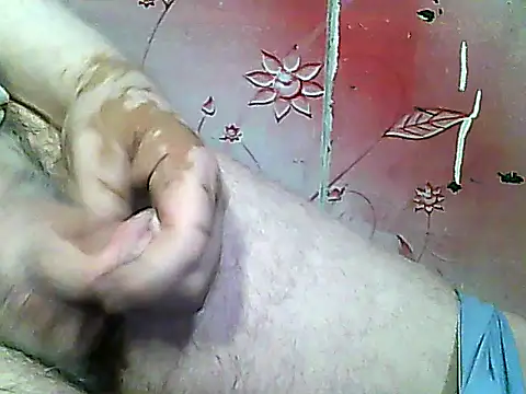 Snapshot of two_colour_cock chatting on 11.15.25 two colour cock online show from 11.15.25