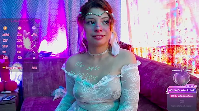 Snapshot of lilac_night33 chatting on 02.17.25 lilac night33 online show from 02.17.25