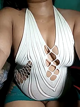 Snapshot of lexilicious_69 chatting on 02.15.26 lexilicious 69 online show from 02.15.26