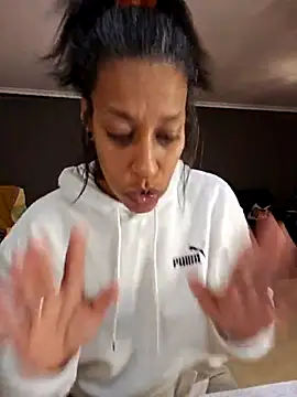 Goldenlace online show from 03.20.25