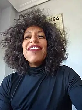 Goldenlace online show from 10.28.25