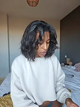 Goldenlace online show from 11.27.25