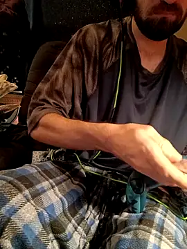 Snapshot of ShadowyTube chatting on 01.14.25 ShadowyTube online show from 01.14.25