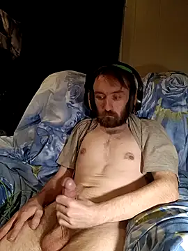 Snapshot of ShadowyTube chatting on 02.11.25 ShadowyTube online show from 02.11.25