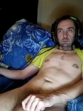 Snapshot of ShadowyTube chatting on 09.13.25 ShadowyTube online show from 09.13.25