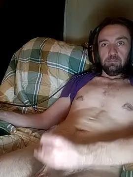 Snapshot of ShadowyTube chatting on 09.26.25 ShadowyTube online show from 09.26.25