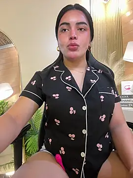 HotstuffCherrySummer online show from 02.11.25