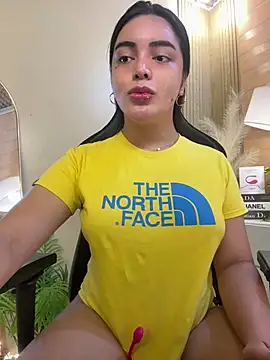 HotstuffCherrySummer online show from 02.23.25