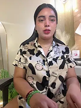 HotstuffCherrySummer online show from 02.26.25