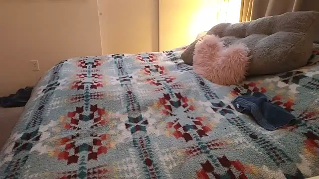 JESS LOVES online show from 02.07.25