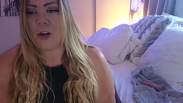 JESS LOVES online show from 04.11.26