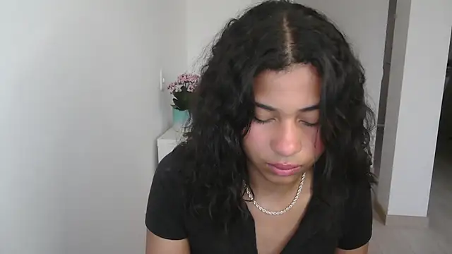 dark enchantress  online show from 12.21.24