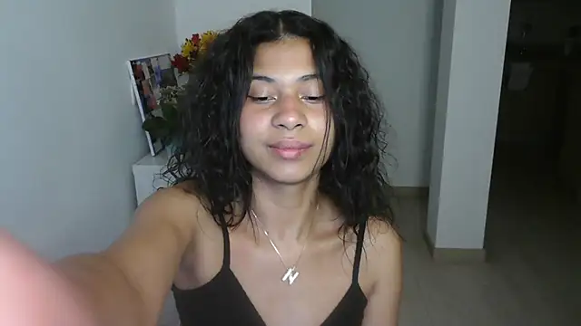 dark enchantress  online show from 01.20.25