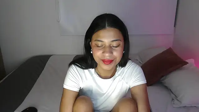 dark enchantress  online show from 03.11.25