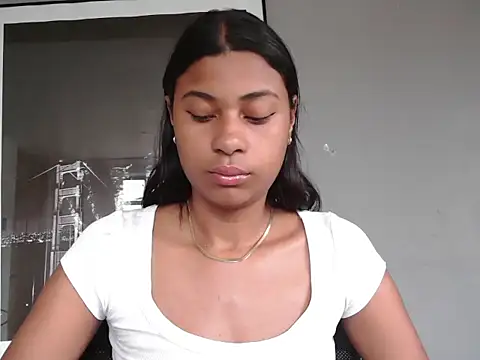 dark enchantress  online show from 01.11.26