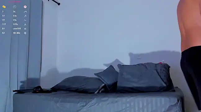 Cloudy pigDude online show from 12.31.24