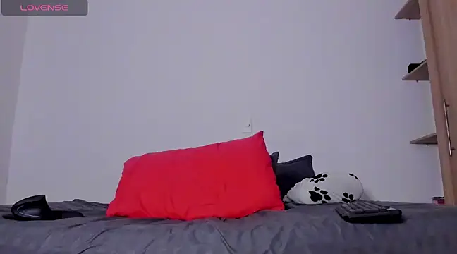 Cloudy pigDude online show from 03.04.25