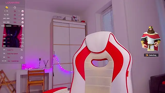 HotCarolineXO online show from 12.24.24