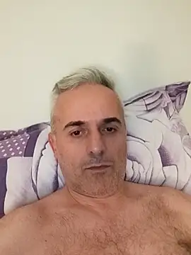 Snapshot of pussylove39 chatting on 11.29.25 pussylove39 online show from 11.29.25