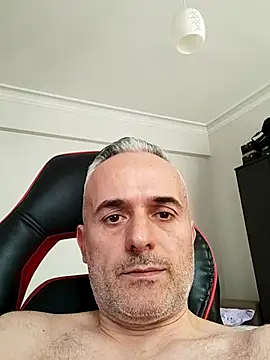 Snapshot of pussylove39 chatting on 12.02.25 pussylove39 online show from 12.02.25