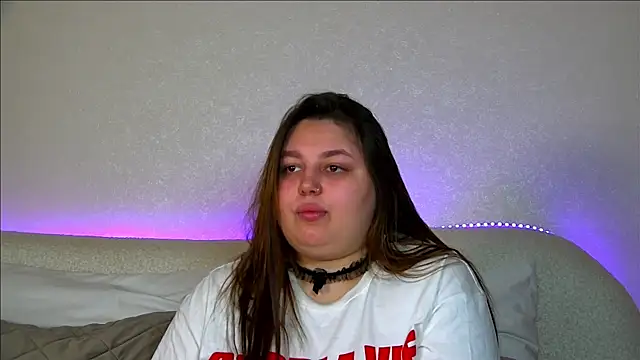 LillianKim online show from 10.16.25