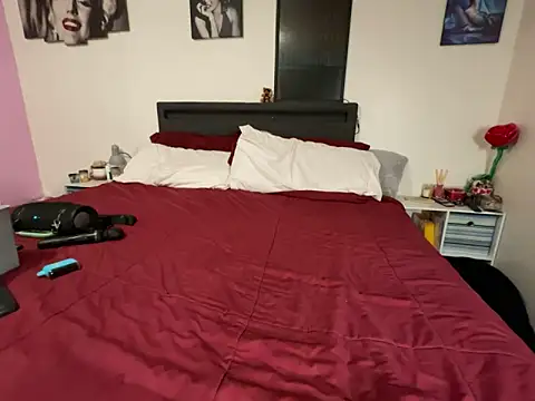 Snapshot of AngelSinz69 chatting on 02.06.25 AngelSinz69 online show from 02.06.25