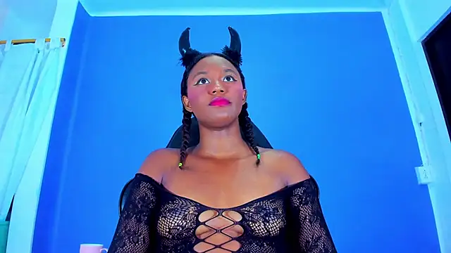 MAILYN ER online show from 01.15.25