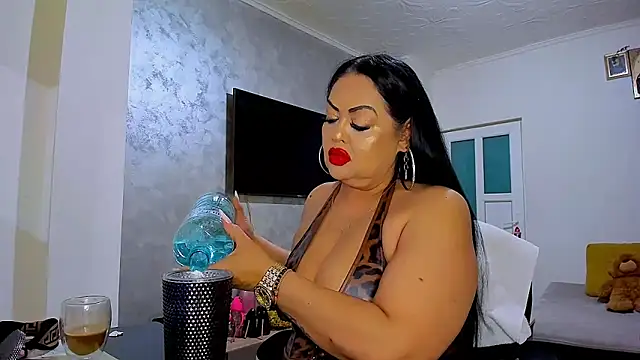 Brendaxx1 online show from 05.15.26
