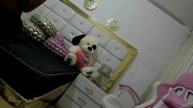 Snapshot of KendalStallyon chatting on 03.12.25 KendalStallyon online show from 03.12.25