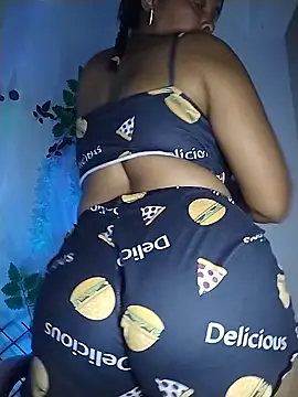 Snapshot of collegechica chatting on 09.11.25 collegechica online show from 09.11.25