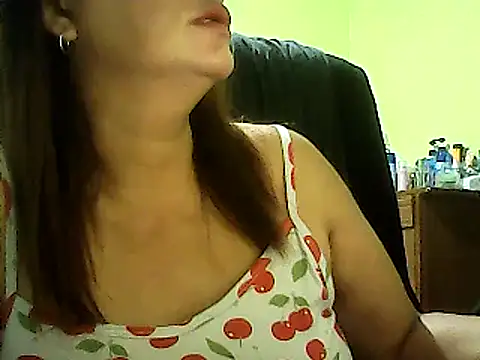 hott scarlett online show from 02.28.25